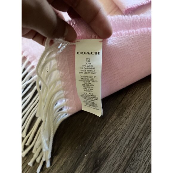 New Coach Horse and Carriage Wool Cashmere PInk Fringe Oversized Scarf Italian - Picture 4 of 5